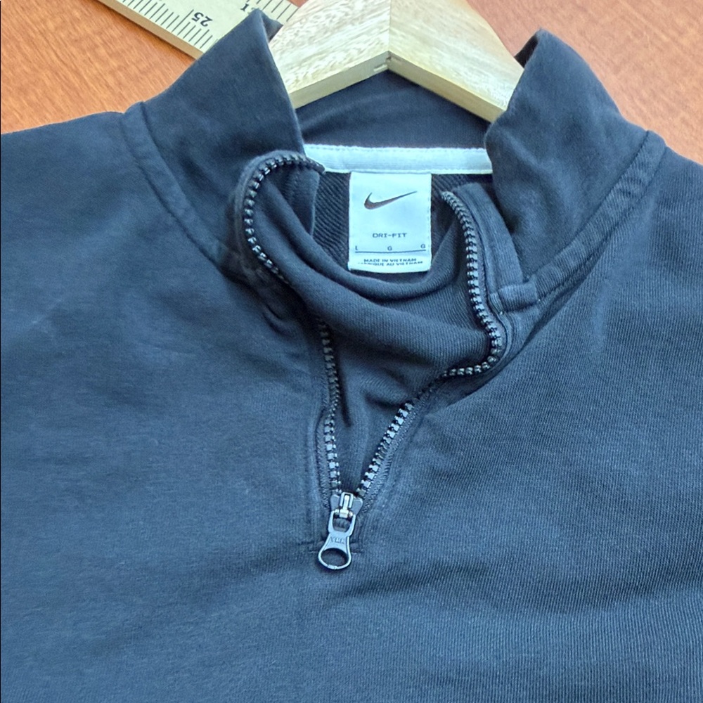 Nike Women's Black Half-Zip Sweatshirt